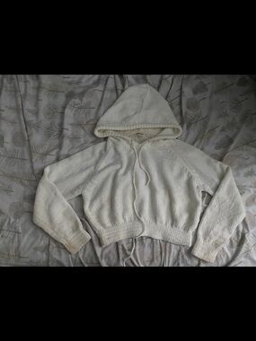 Missguided + Cream Cropped Knit Hoodie